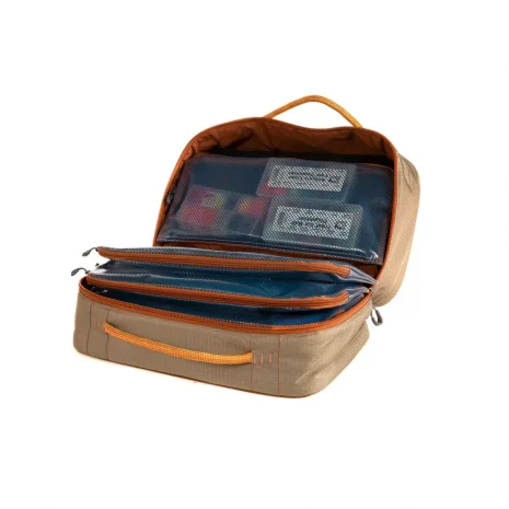studio_0013_tailwater_fly_tying_kit_materialpage_1100x_stripped tailwater fly tying kit