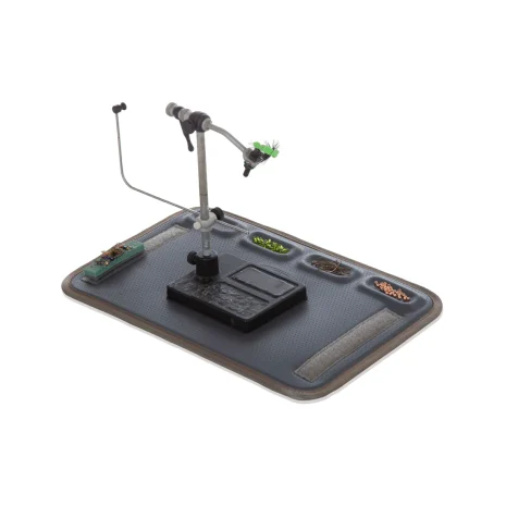 studio_0015_tailwater_fly_tying_kit_tyingpad_tools_1100x studio_0015_tailwater_fly_tying_kit_tyingpad_tools_1100x